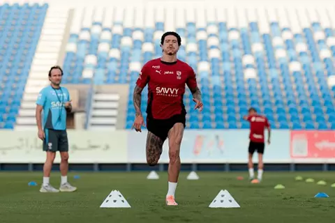 إنزاجي يحدد مصير نونيز من العودة لقائمة الهلال أمام الفتح